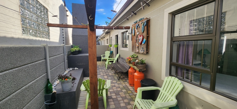2 Bedroom Property for Sale in Dana Bay Western Cape